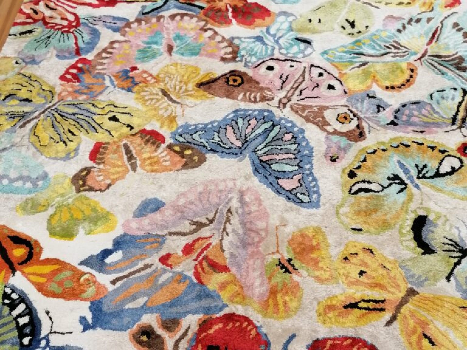 Cisteni-hedvabneho-koberce-7-768x1024-1